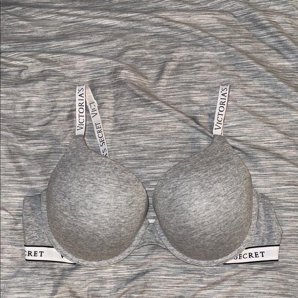 Victoria's Secret Heather Gray Bra - Picture 1 of 3